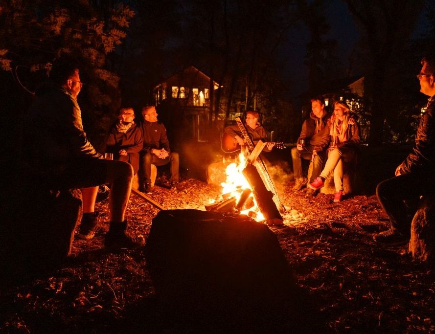 Baumhaushotel Deutschland Lagerfeuer