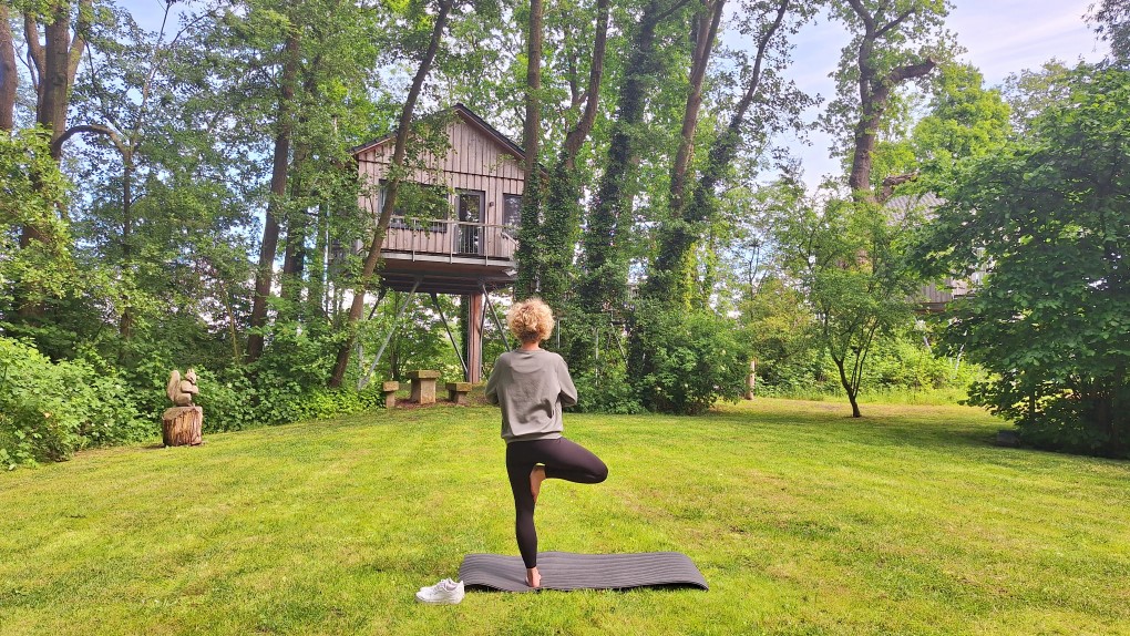 Yoga im Waldbad – achtsame Workation mit Bewegung an der Nordsee