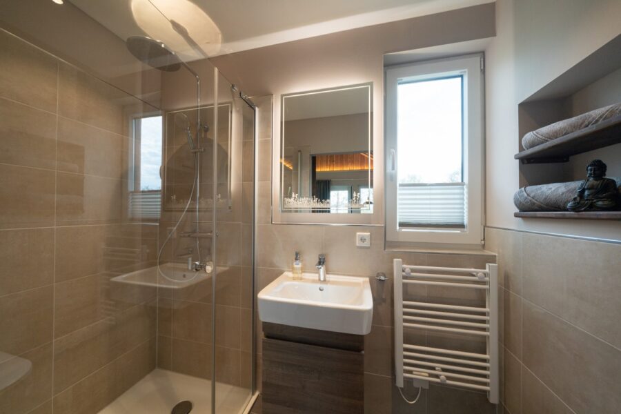 baumhaushotel-social-media-bad